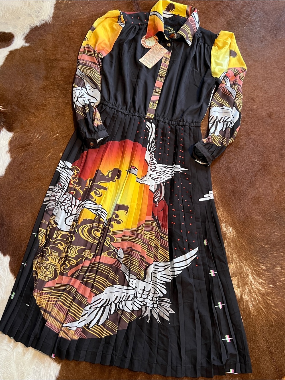 Vintage Women's Black Pleated Dress with Sunset Crane Print, Size M
